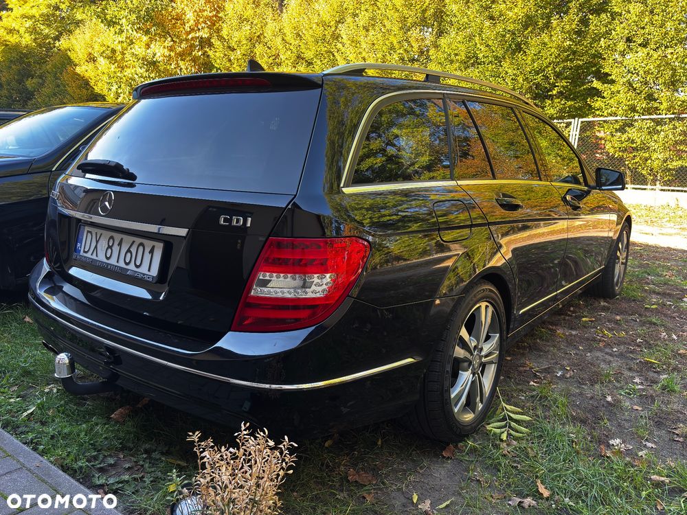 Mercedes-Benz C-Klasa 2012 photo 4