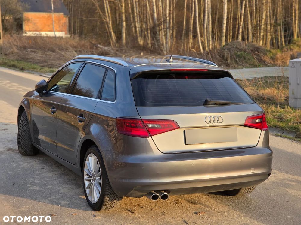 Audi A3 Sportback 2.0 TDI Ambiente - 23