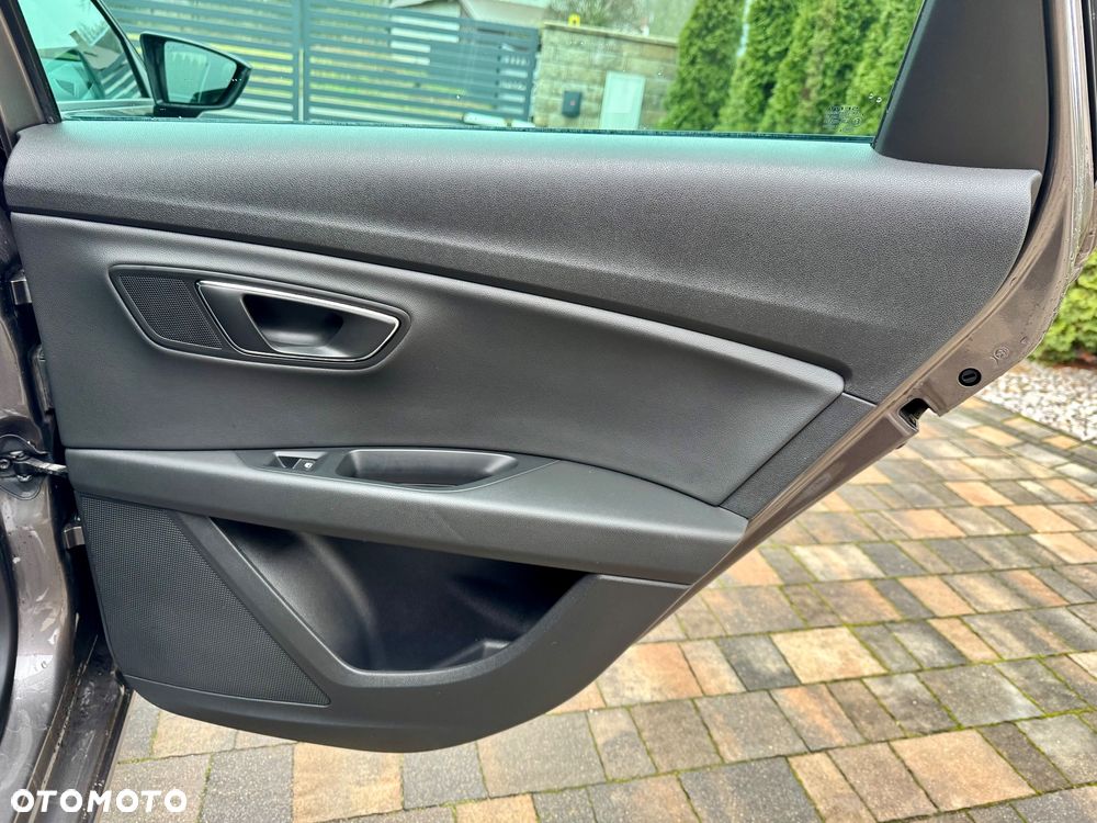 Seat Leon 2.0 TDI DPF Start&Stop DSG FR - 25