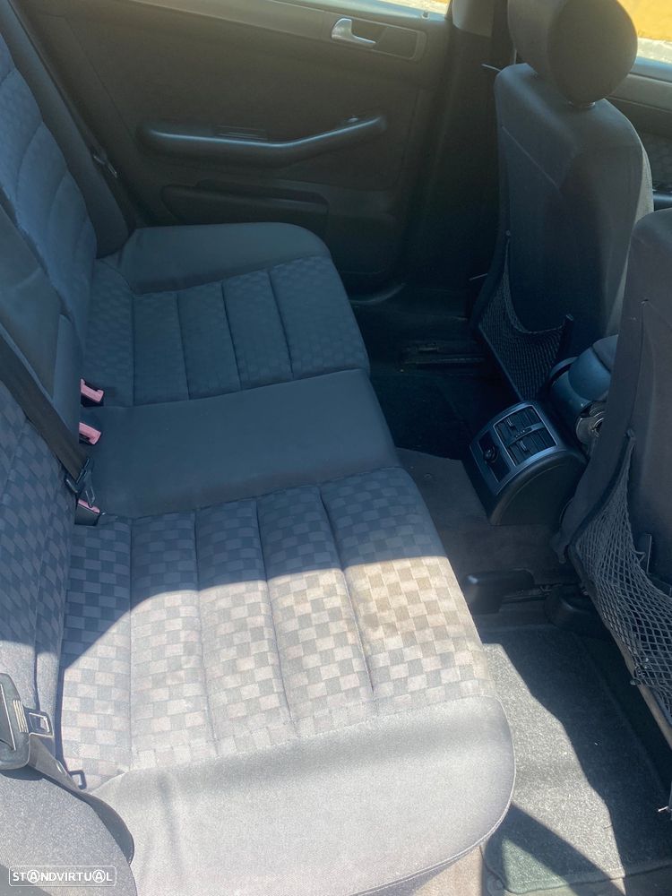 Audi A6 Avant 1.9 TDi - 6