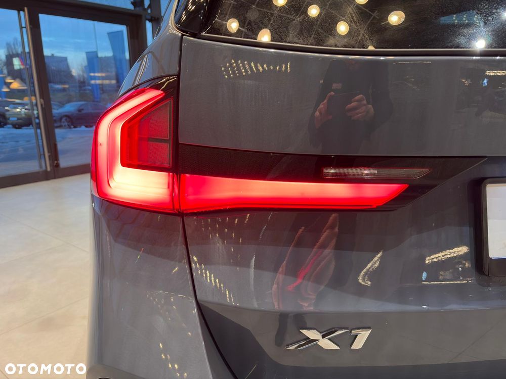 BMW X1 - 11
