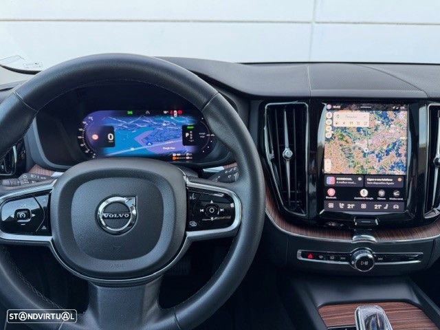 Volvo XC 60 2.0 T6 PHEV Plus Dark AWD - 20
