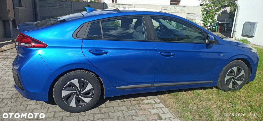 Hyundai IONIQ Hybrid Business - 4