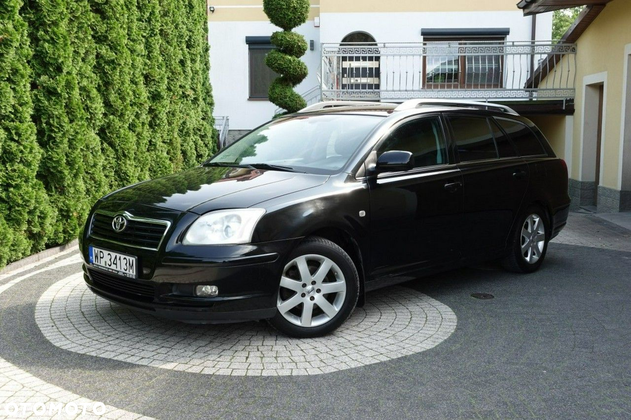 Toyota Avensis - 2