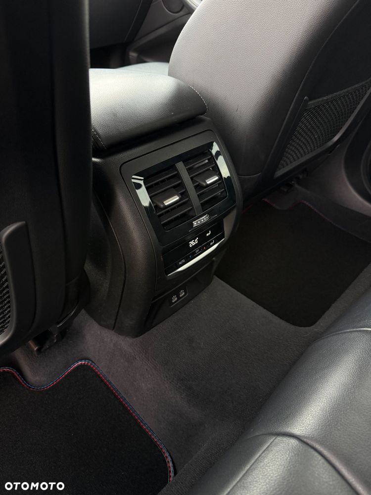 BMW X3 xDrive20d - 33