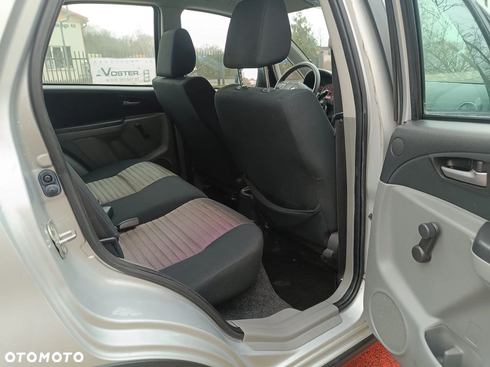 Suzuki SX4 1.5 Streetline 4x2 Classic - 8