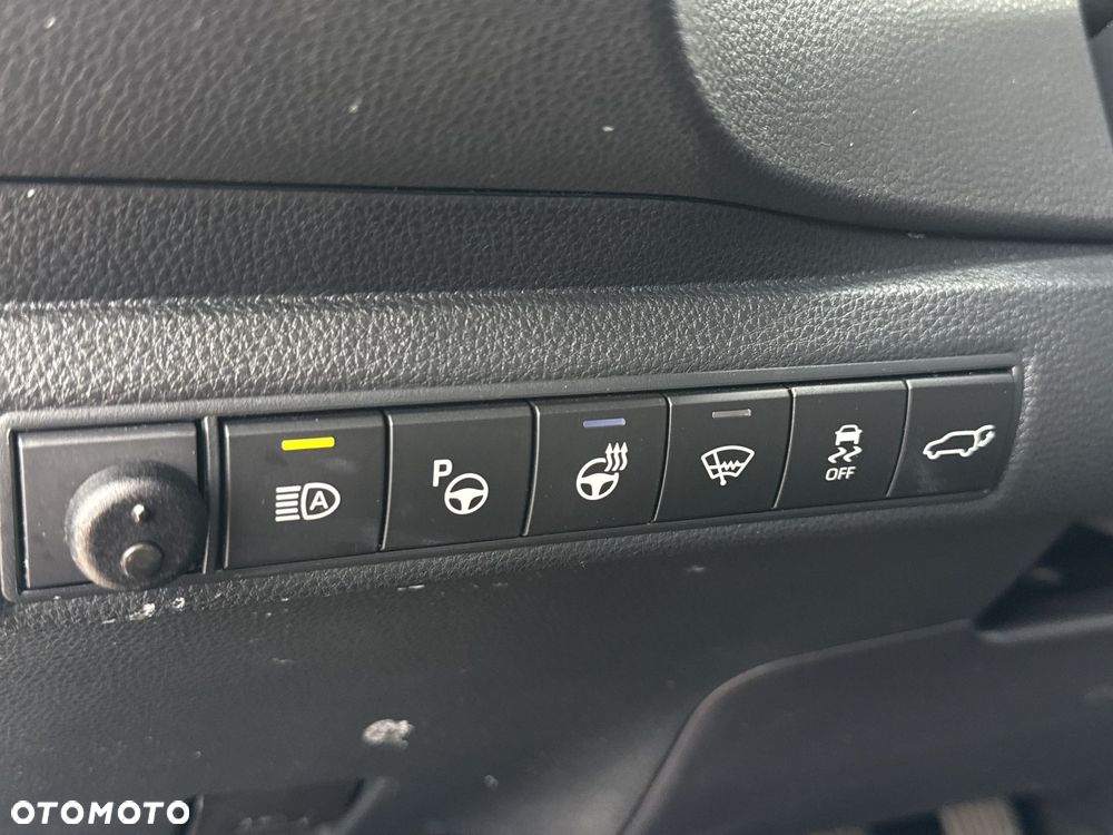 Toyota Corolla - 22