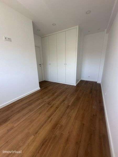Apartamento T2 Rua da Venezuela - Grande imagem: 5/11