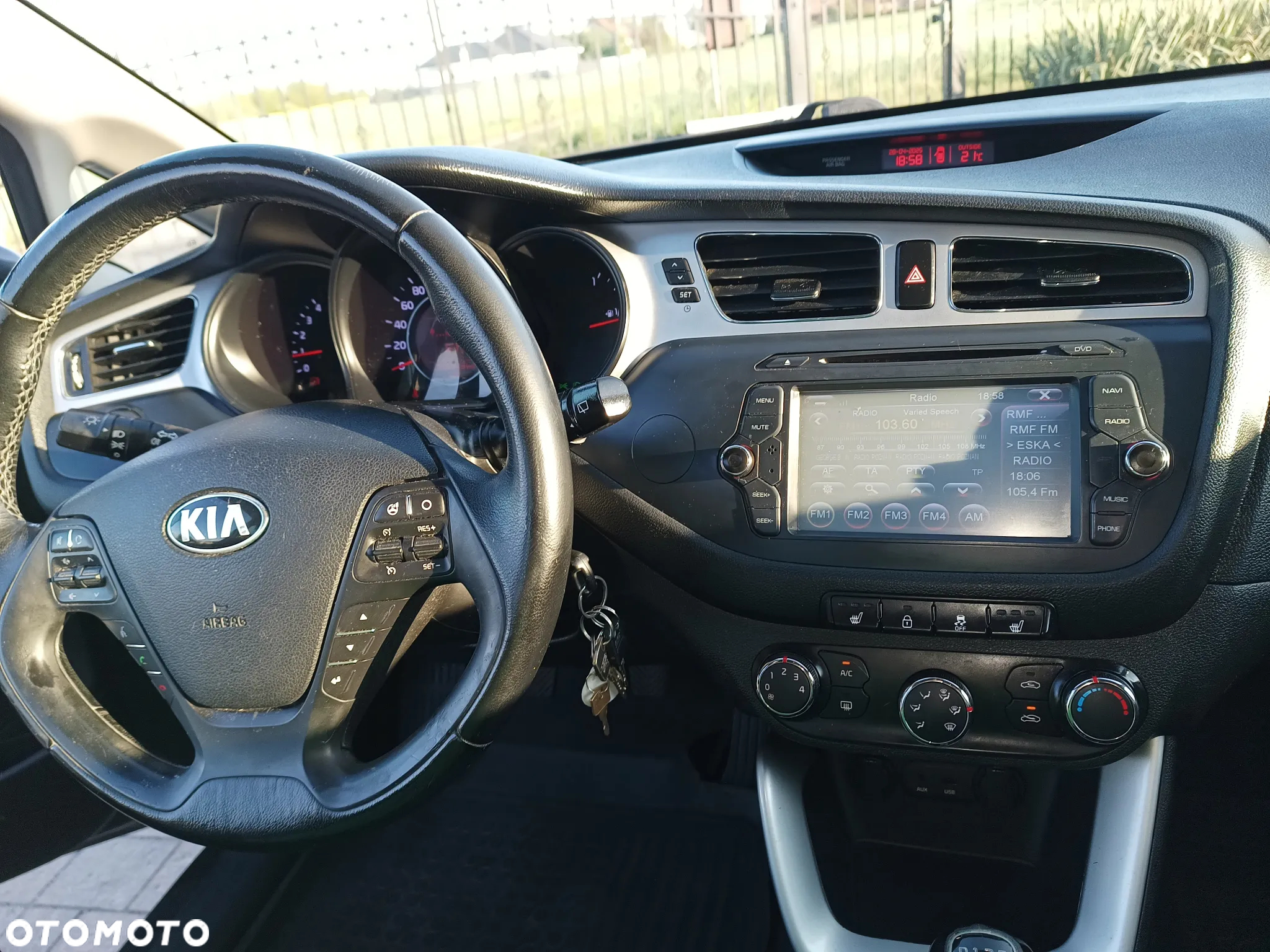 Kia Ceed - 9