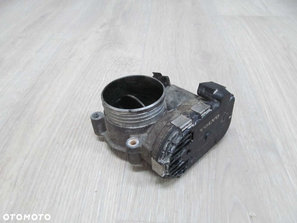 VOLVO S60 II V60 S80 V70 XC 2.4 D5 PRZEPUSTNICA 0281002701 8692720 - 3