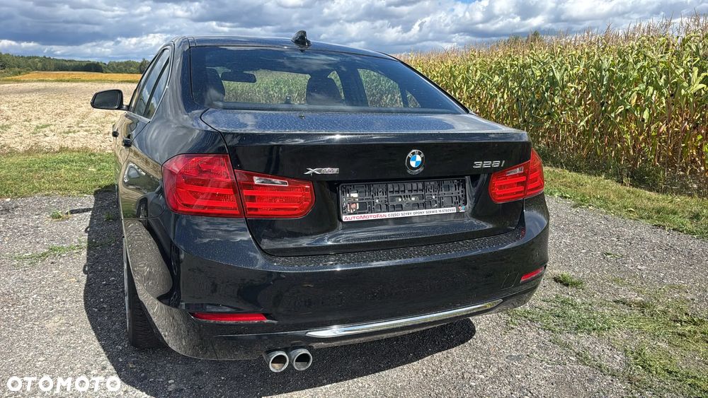 BMW 328I 2015 photo 4