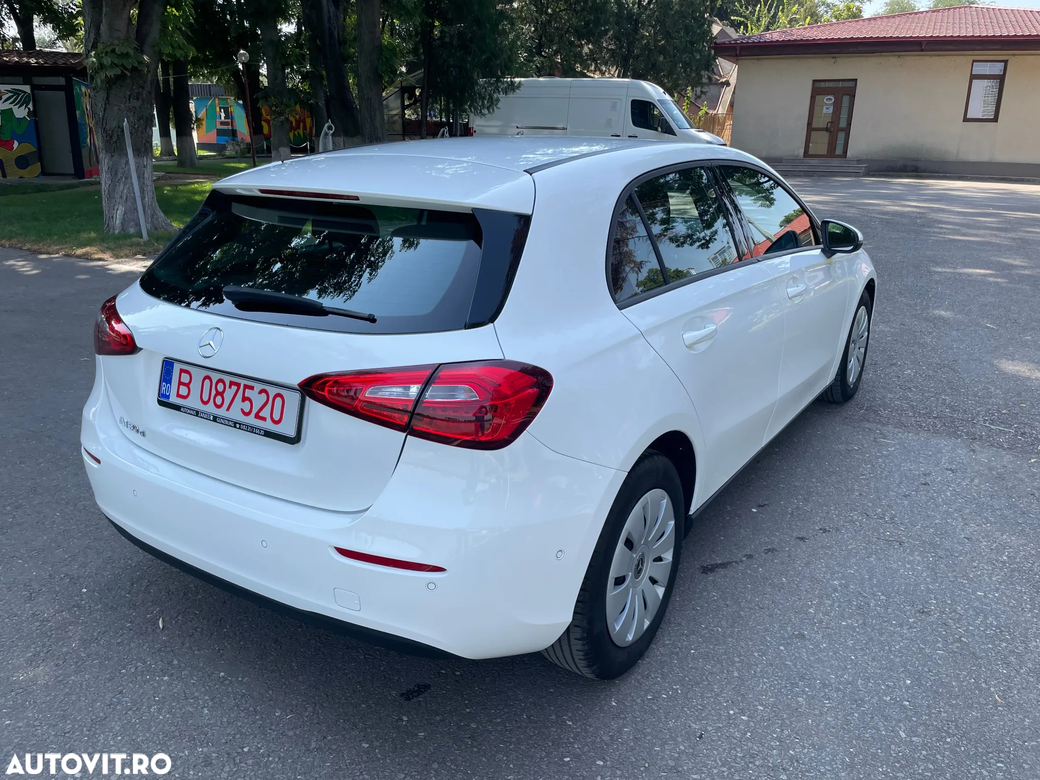 Mercedes-Benz A 180 d Advanced Progressive - 6