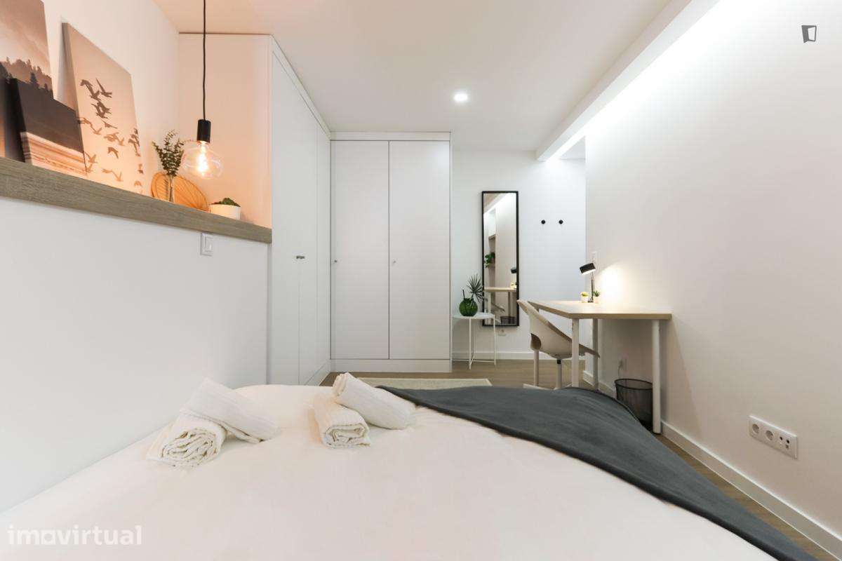 Quarto - localizado em Entrecampos Lisbon - Grande imagem: 2/32