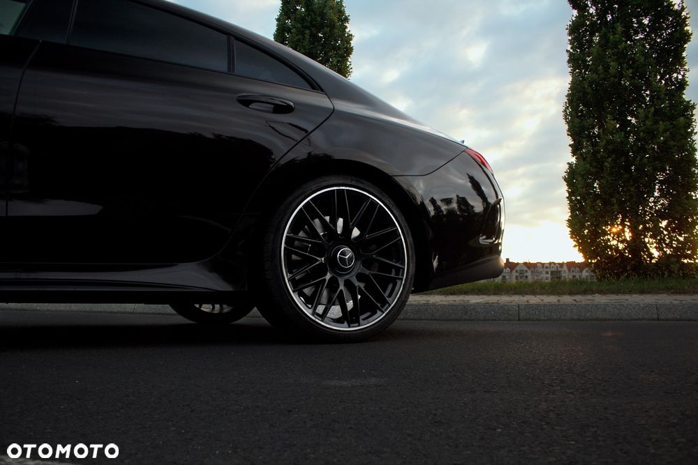 Mercedes-Benz CLS - 8