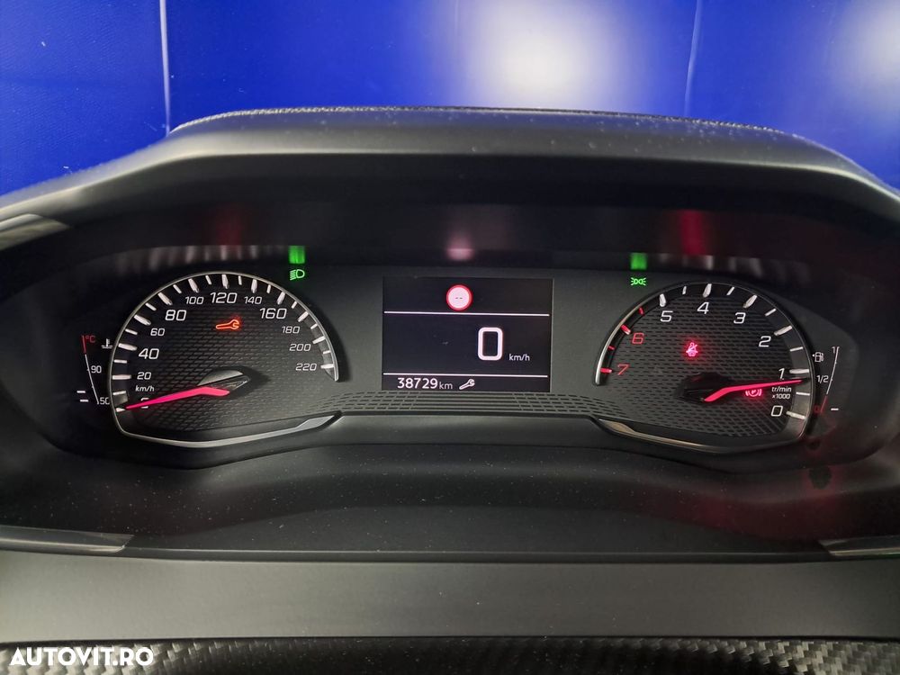 Peugeot 208 - 16
