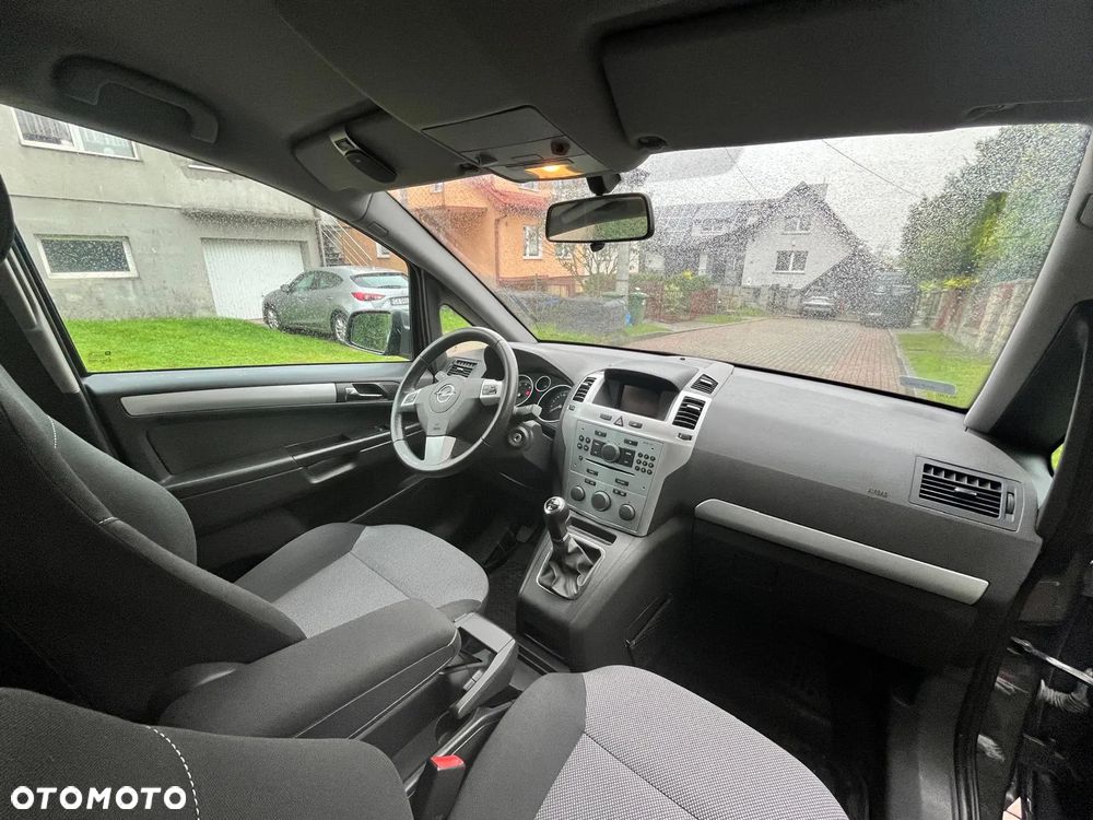 Opel Zafira 1.8 Active - 22