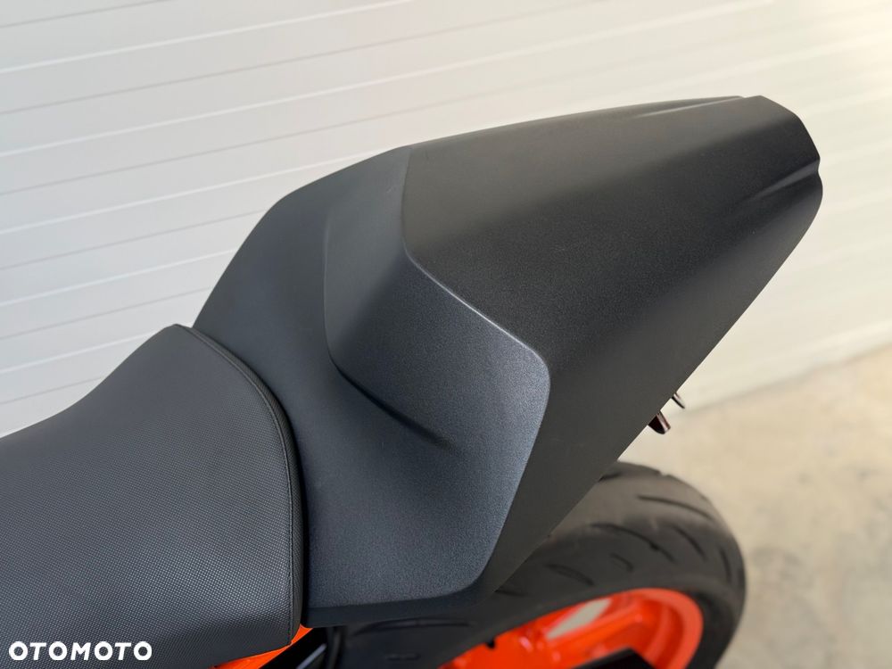 KTM RC 390 - 30