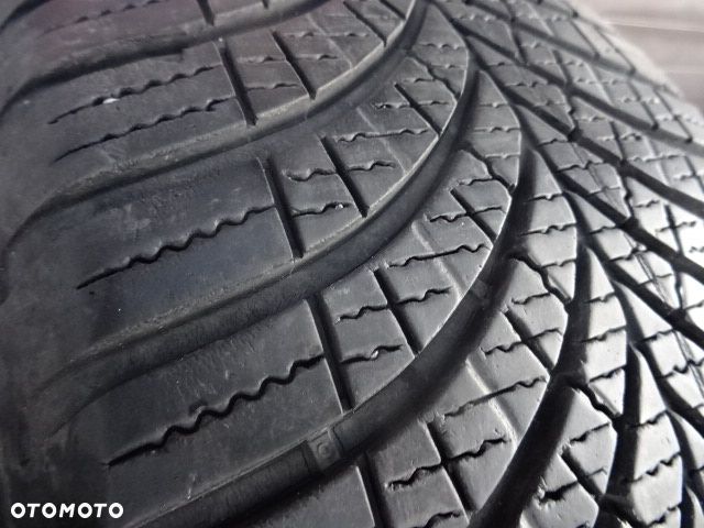 225/45/R18 95W Goodyear Vector 4 seasons Gen-3 - 3