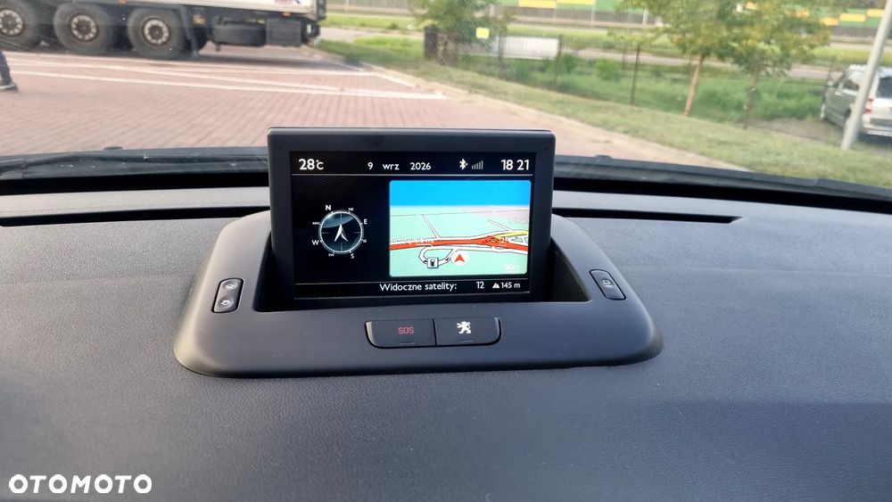Peugeot 5008 HDI 160 Automatik Business-Line - 37