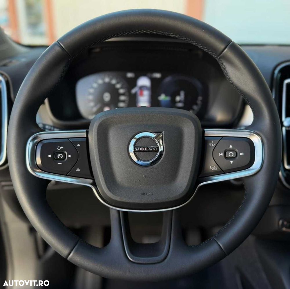 Volvo XC 40 Recharge T4 Twin Engine AT7 Inscription Expression - 22