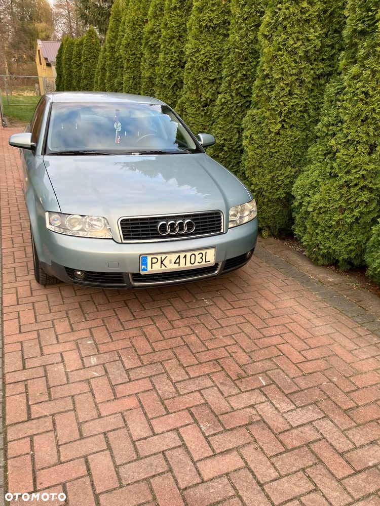Audi A4 - 1