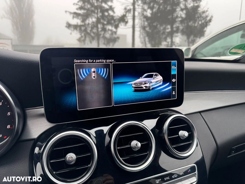 Mercedes-Benz C - 31