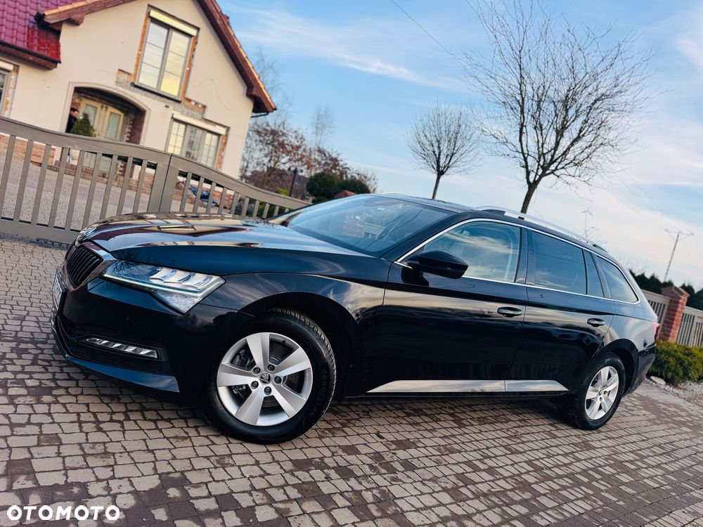 Skoda Superb 2.0 TDI DSG Active - 34