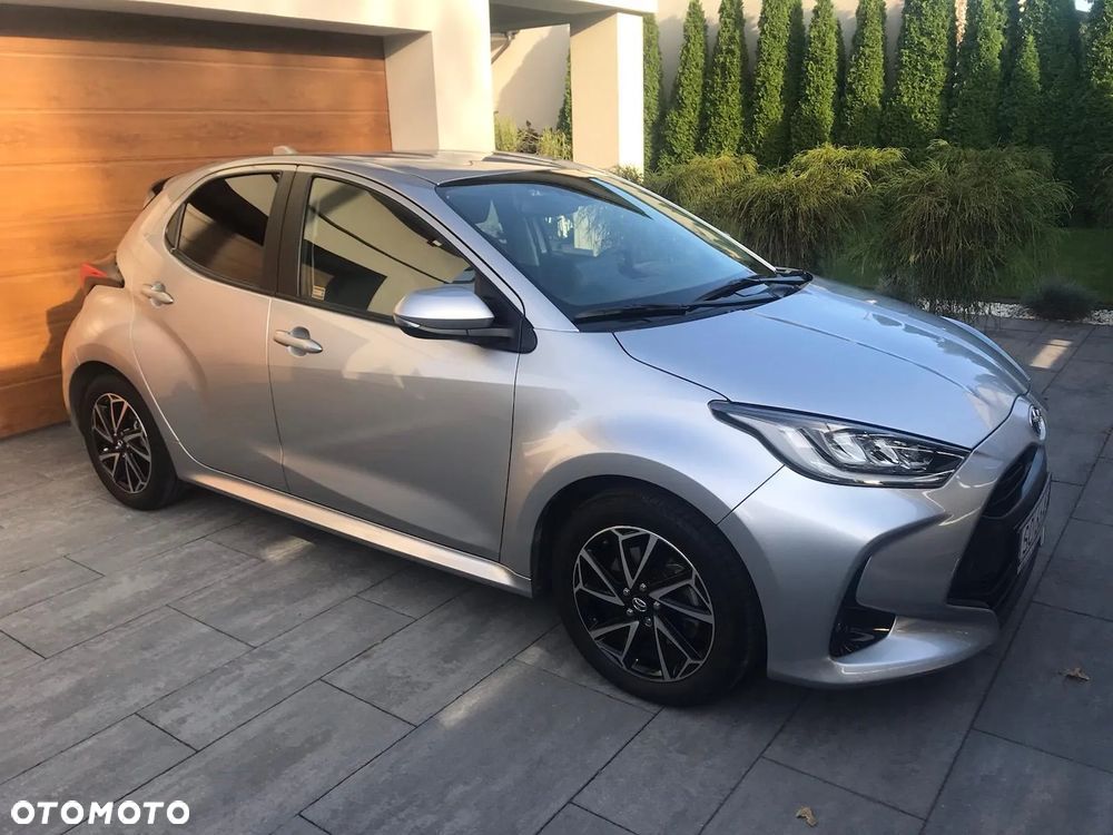 Toyota Yaris Hybrid 1.5 Executive - 1