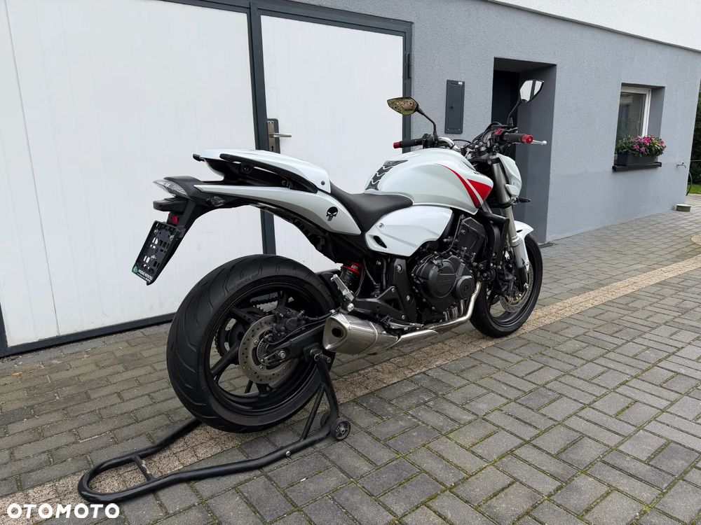 Honda Hornet - 4