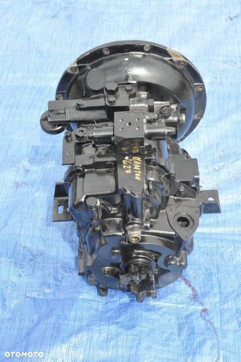 SKRZYNIA BIEGÓW COM T4-2024 MANITOU 627 - 2
