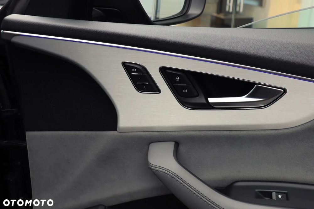 Audi Q8 55 TFSI mHEV Quattro Tiptronic - 17