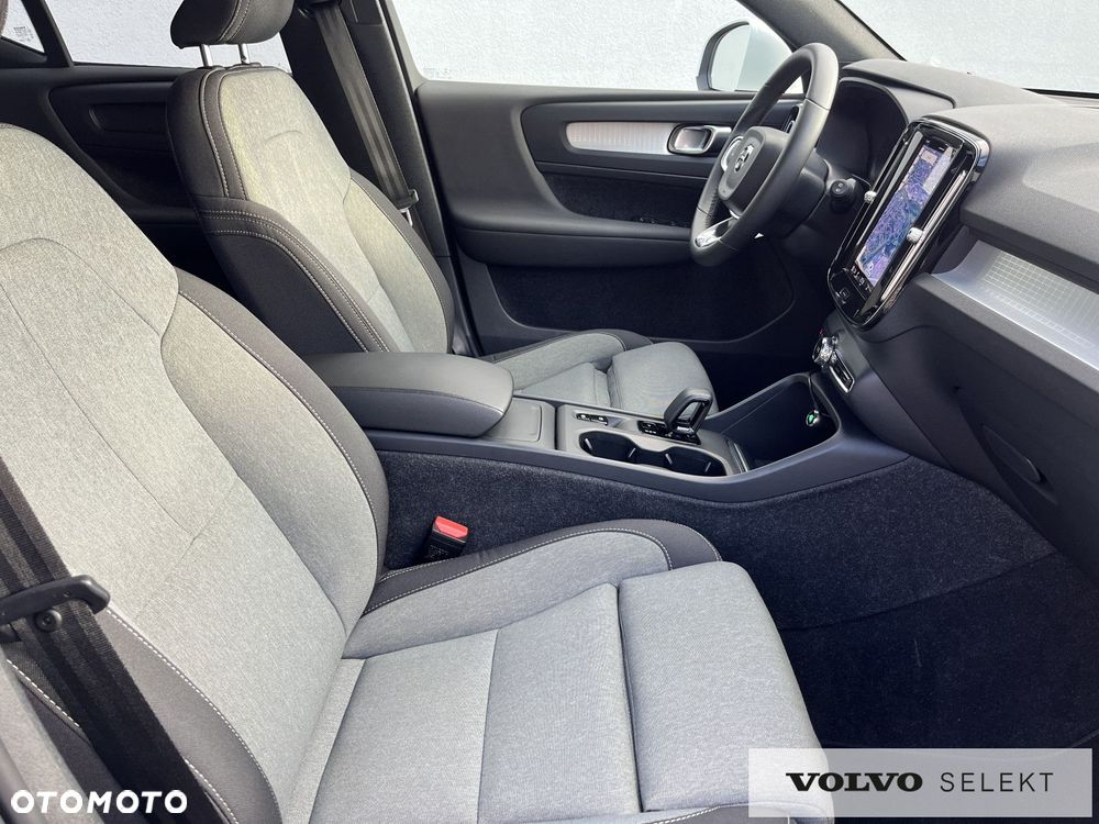 Volvo XC 40 - 21