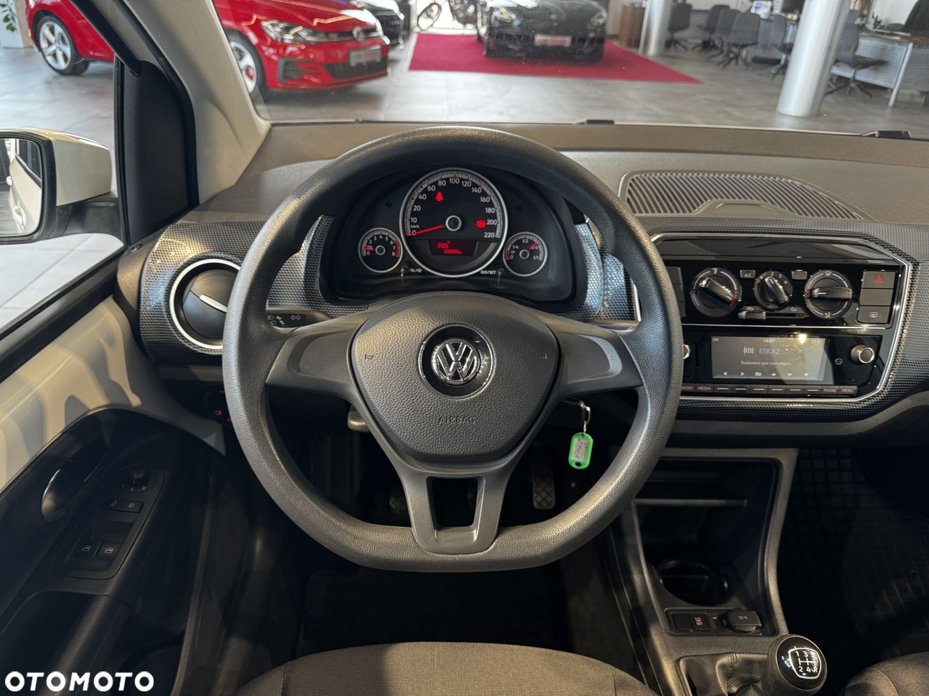 Volkswagen up! - 17
