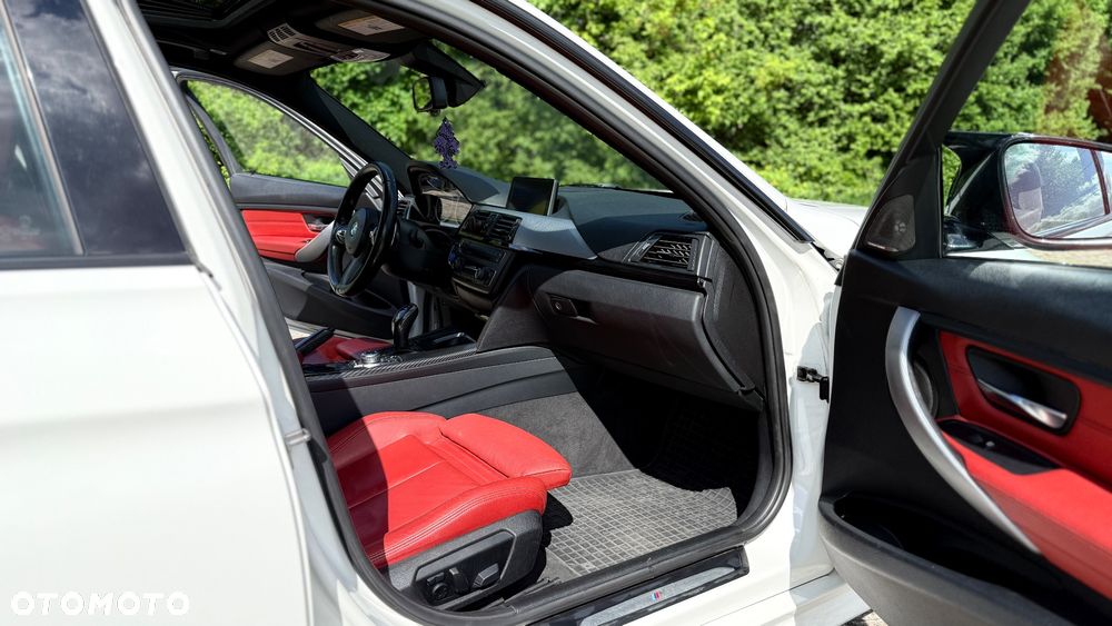 BMW Seria 3 335xi - 18