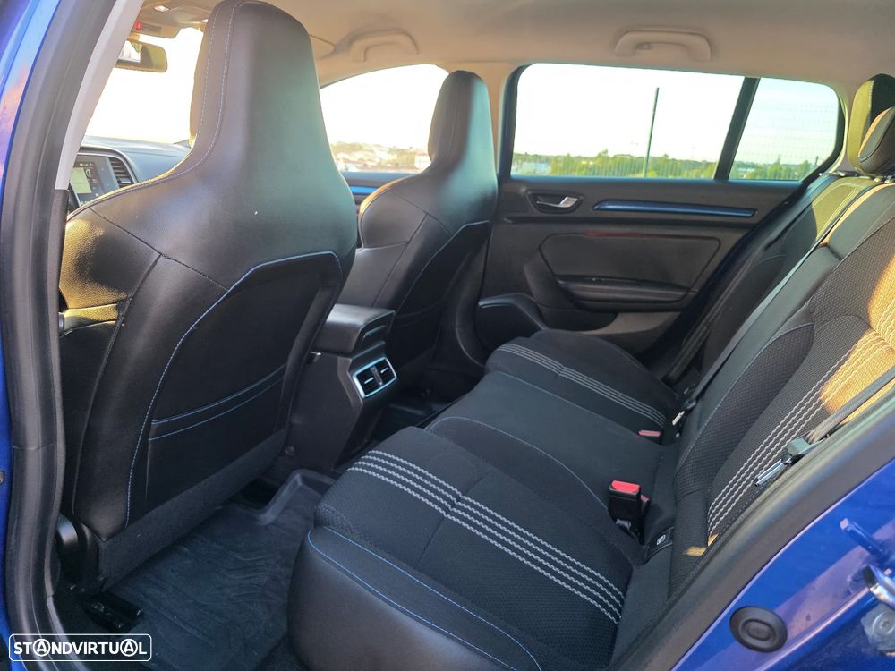 Renault Mégane Sport Tourer 1.6 TCe GT EDC - 21