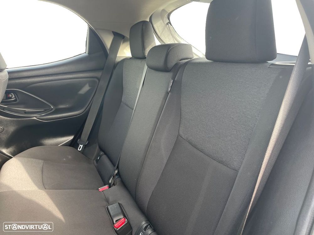 Toyota Yaris - 11