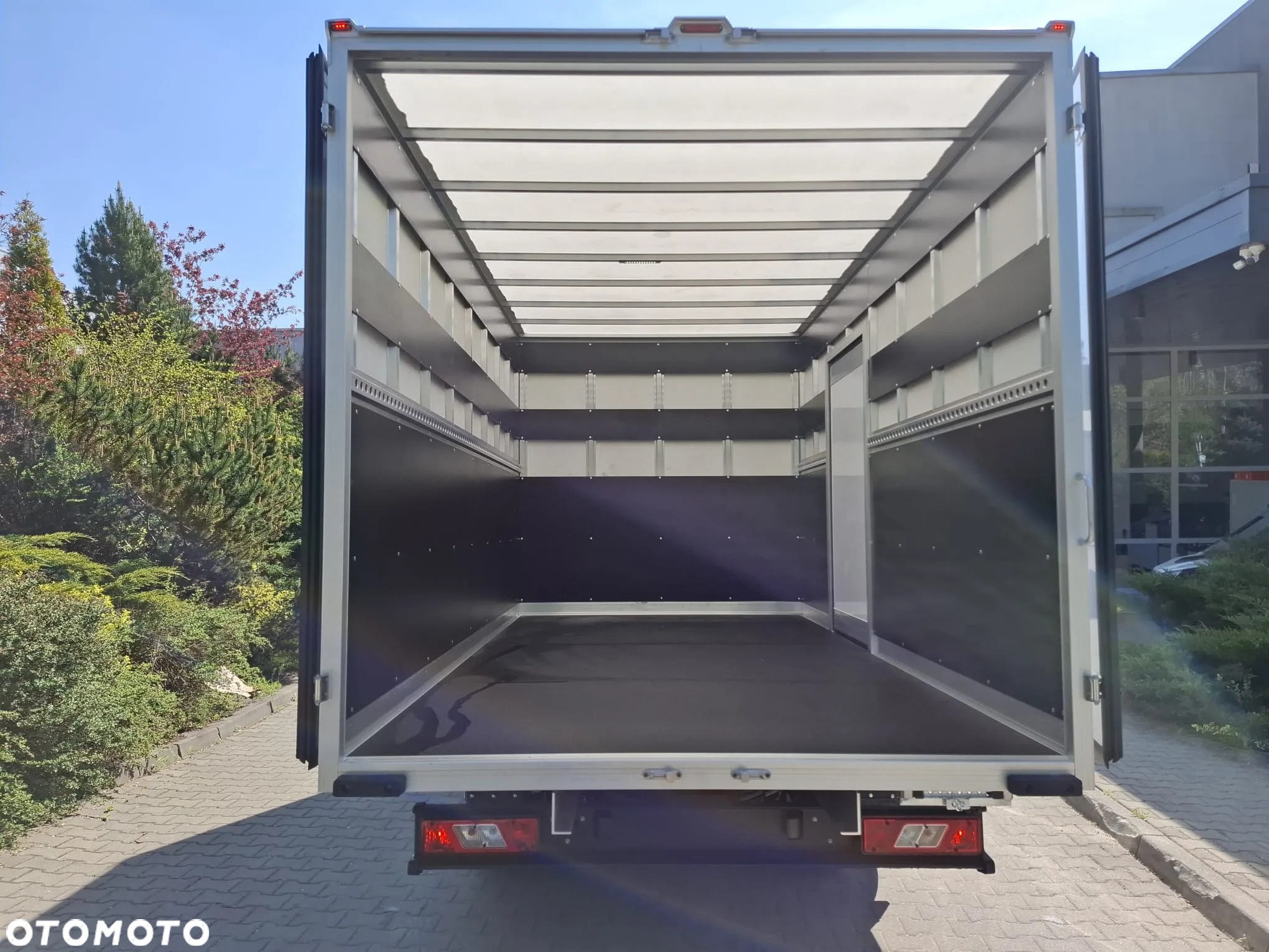 Ford Transit - 11