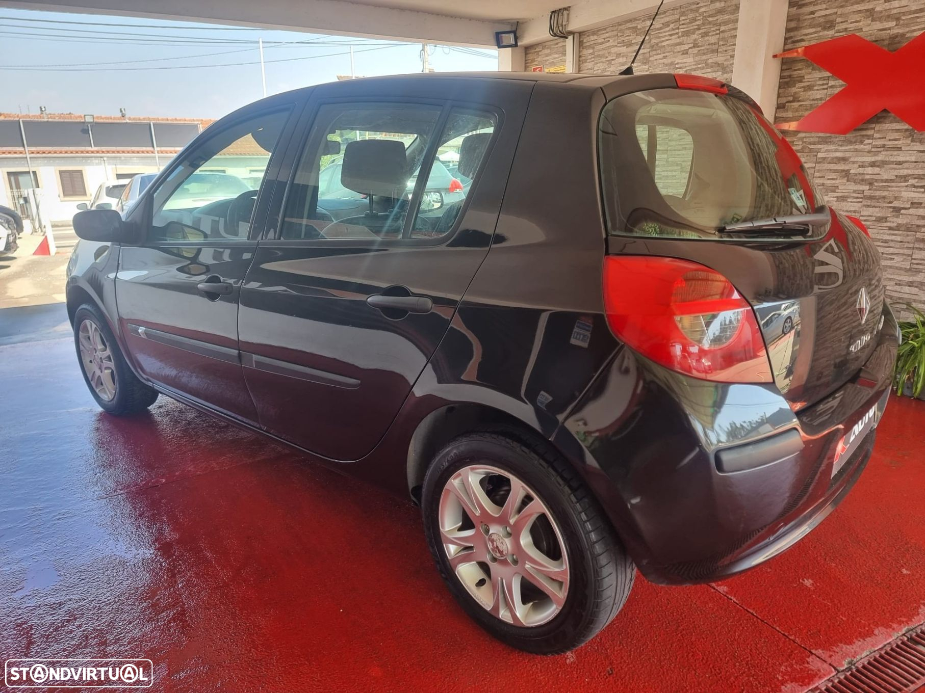 Renault Clio 1.2 16V Confort - 6