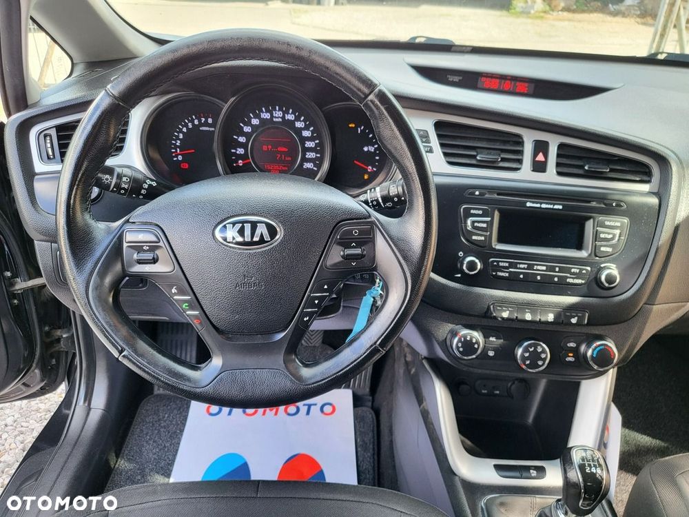 Kia Ceed - 15
