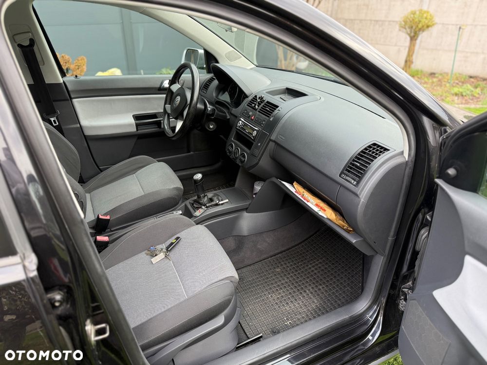Volkswagen Polo - 15