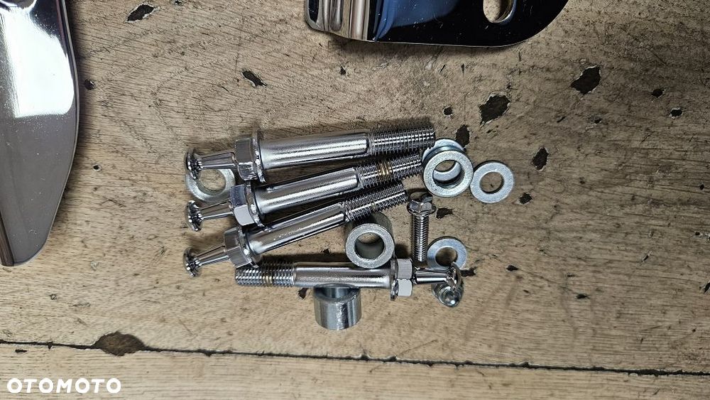 Stelaż oparcia śruby Honda VT750DC Black Widow   08F75-MCR-A00 - 6