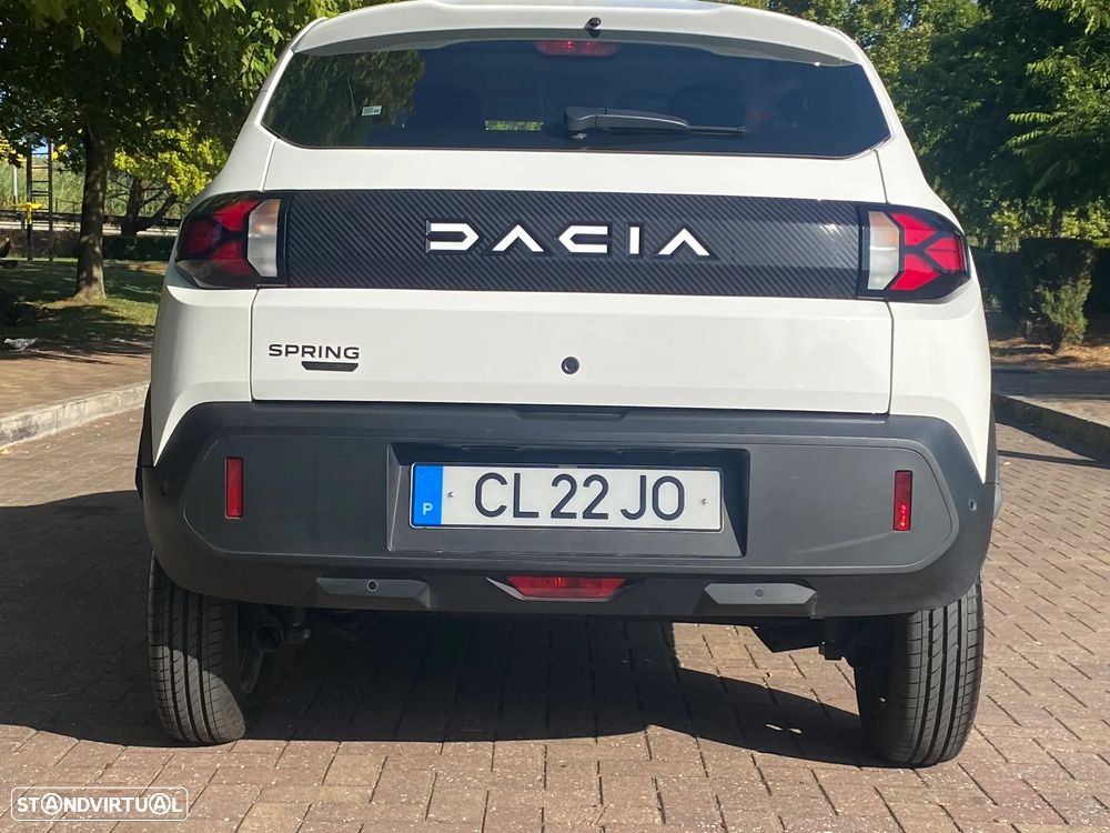 Dacia Spring - 4