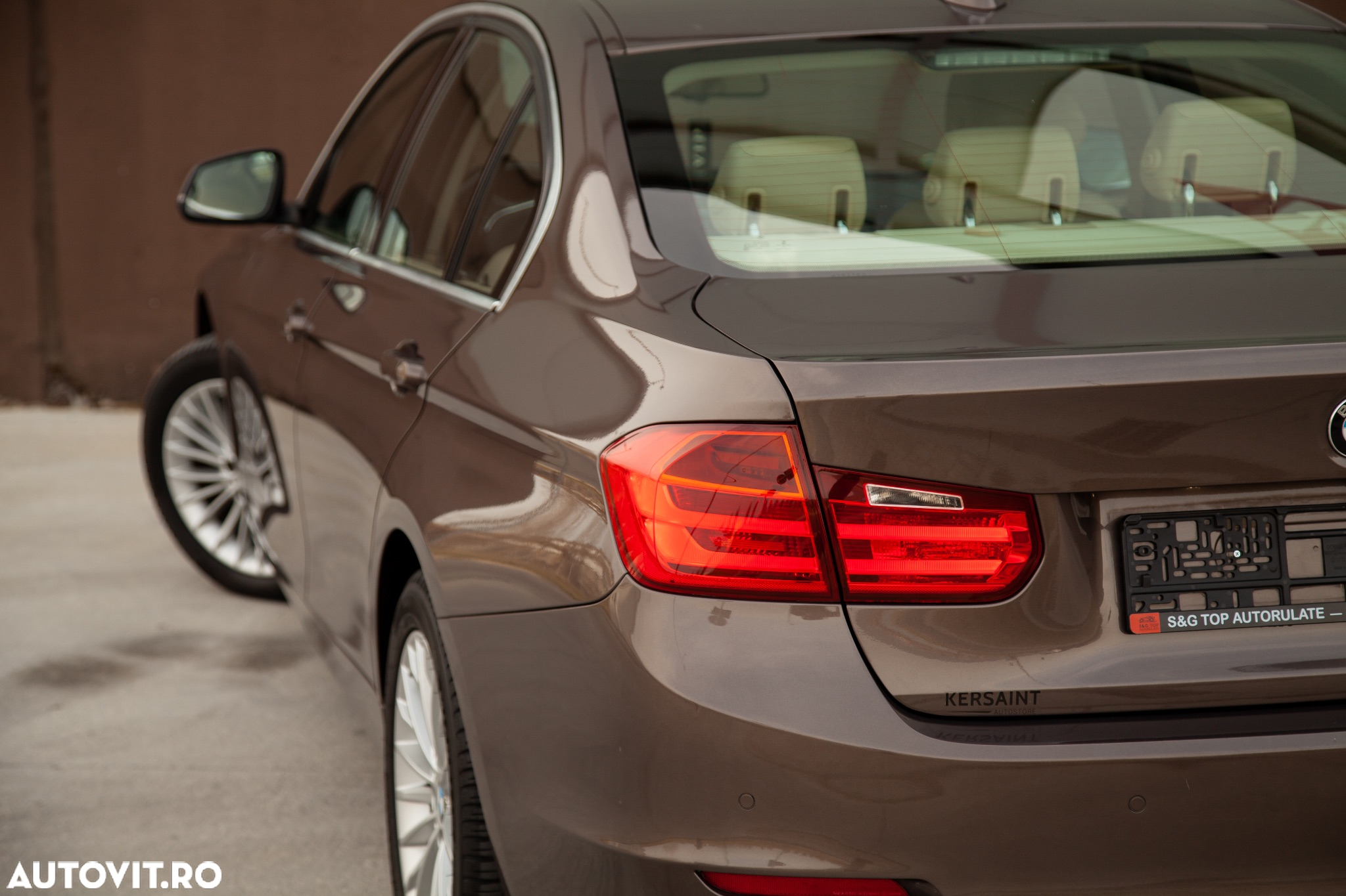 BMW Seria 3 320d Aut. Luxury Line - 14