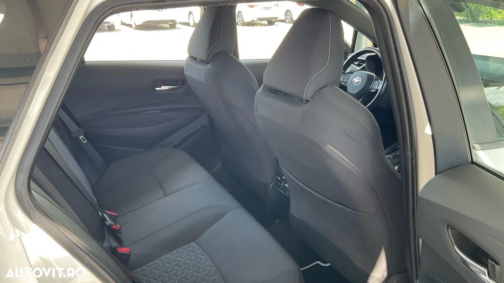 Toyota Corolla 1.8 HSD Dynamic - 18