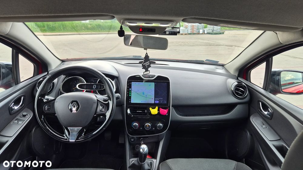 Renault Clio - 11