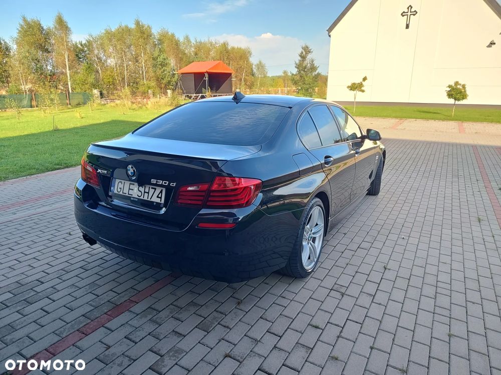 BMW Seria 5 530d xDrive - 6