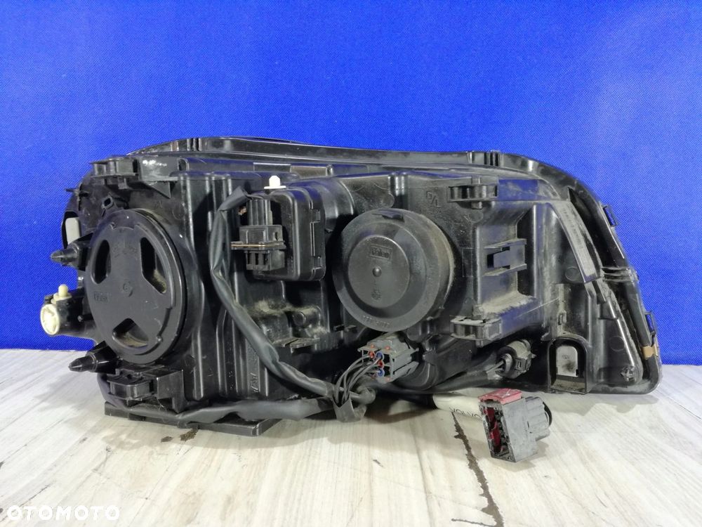 Volvo XC90 XC 90 I 02/06 lampa reflektor przód lewa Anglik - 4