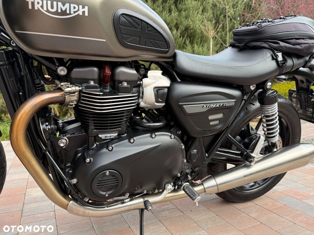 Triumph Street Twin - 2