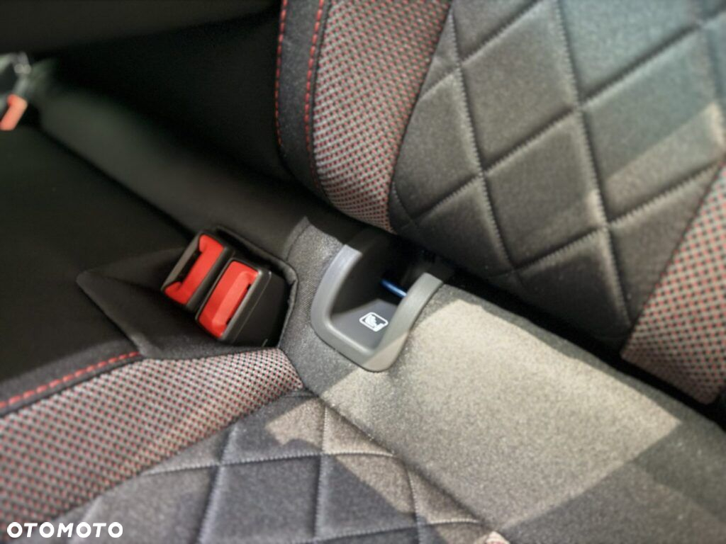Skoda Octavia 2.0 TSI RS DSG - 16
