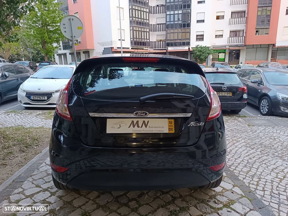 Ford Fiesta 1.5 TDCi Titanium - 6